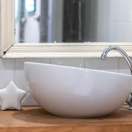 Elegante Diseno Junto A La Playa Con Piscina Apartamento *